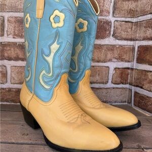 Vintage tan and blue size 9